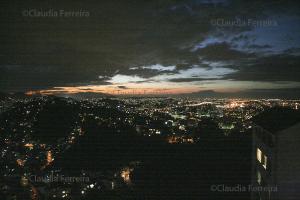 VISTA AÉREA DOS MORROS DO RIO DE JANEIRO