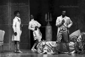 LIGAÇÕES PERIGOSAS