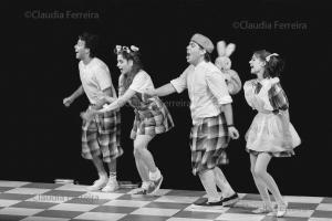 DE REPENTE NO RECREIO