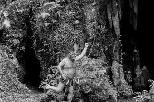 BRASILEIRAS E BRASILEIROS