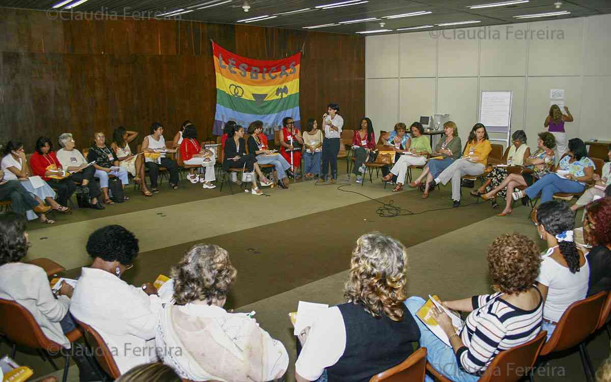 1st. MUNICIPAL POLICY CONFERENCE FOR WOMEN 