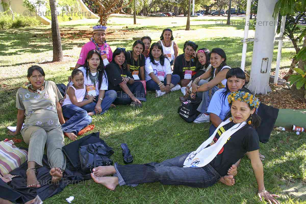 I CONFERÊNCIA NACIONAL DE POLÍTICAS PARA AS MULHERES I CONFERÊNCIA NACIONAL DE POLÍTICAS PARA AS MULHERES