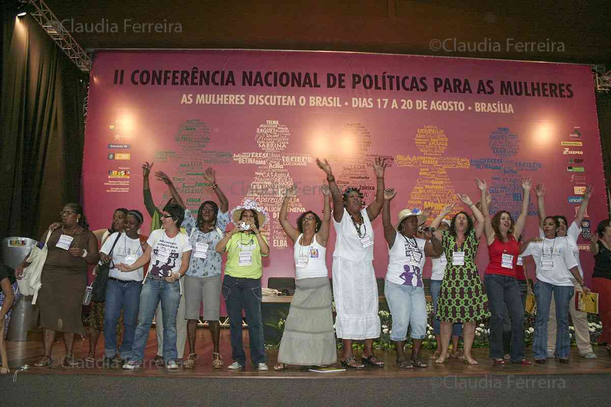 II CONFERÊNCIA NACIONAL DE POLÍTICAS PARA AS MULHERES II CONFERÊNCIA NACIONAL DE POLÍTICAS PARA AS MULHERES
