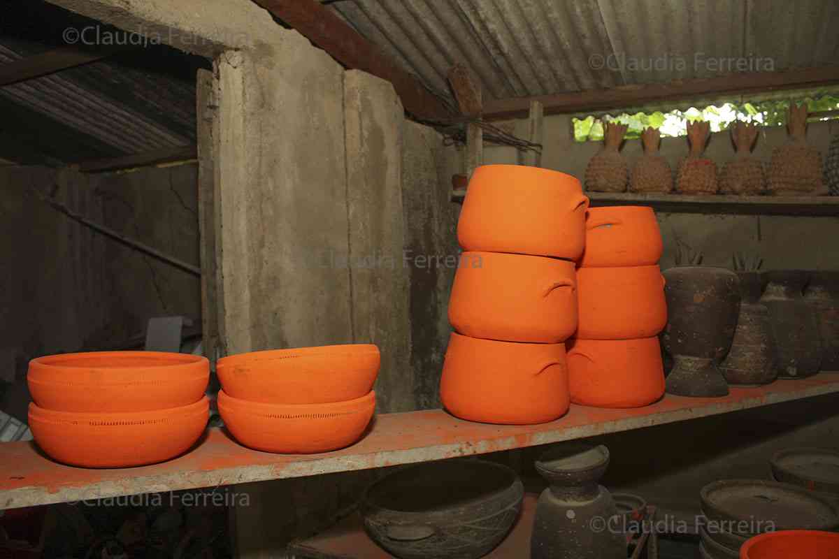 POPULAR ART - CERAMICS