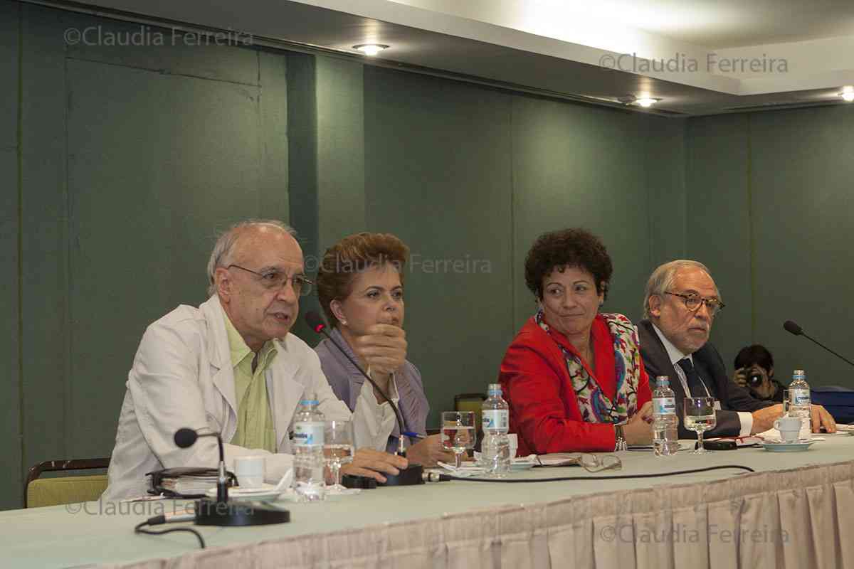  PRESIDENTIAL  CAMPAIGN - DILMA ROUSSEFF MEETING WITH INTELLECTUALS