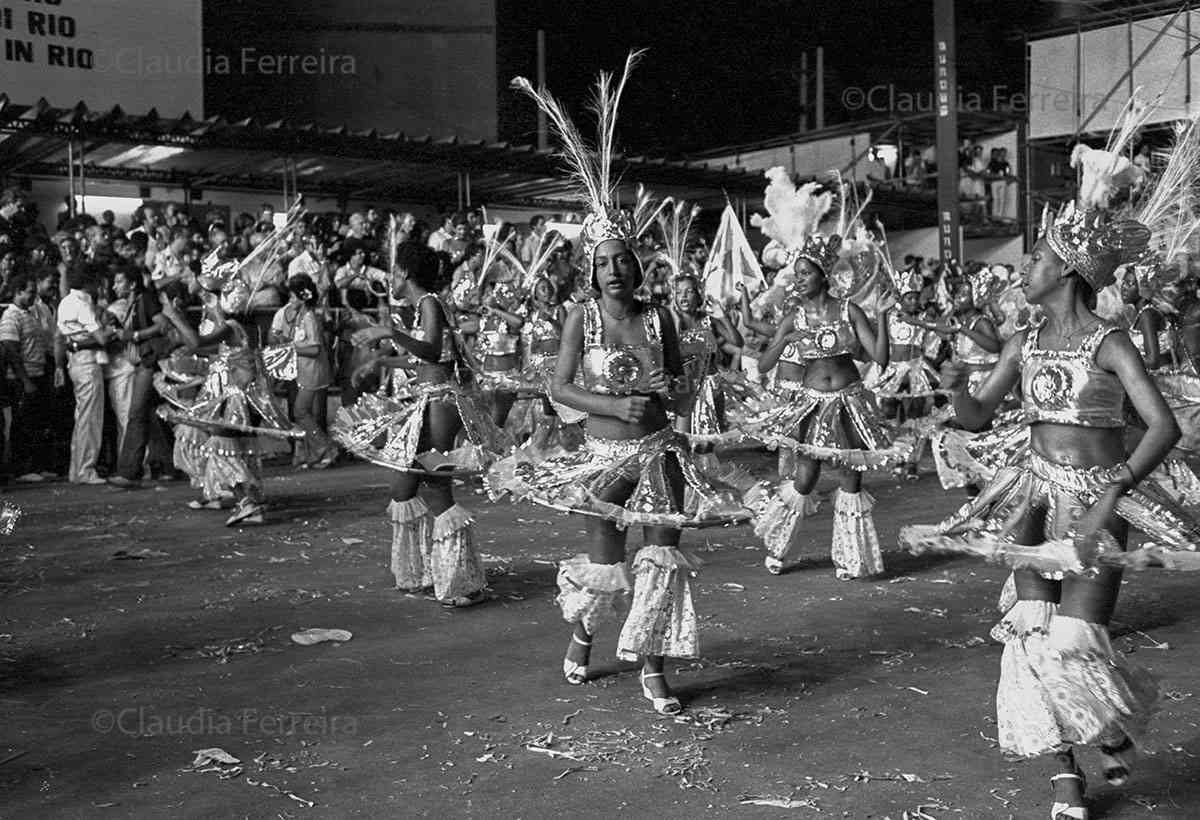 Desfile do Grêmio Recreativo Escola de Samba Beija-Flor de Nilópolis