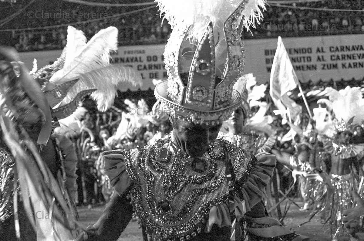Desfile do Grêmio Recreativo Escola de Samba Portela