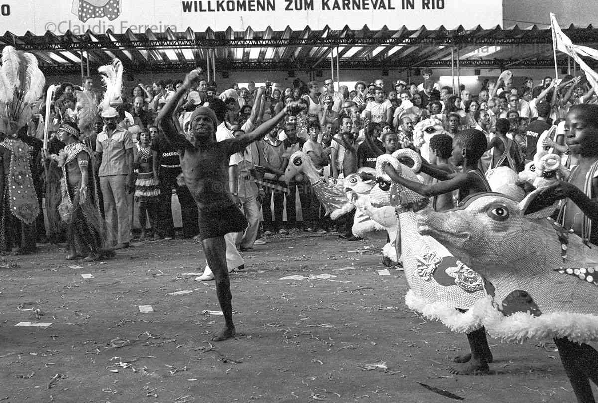 Desfile do Grêmio Recreativo Escola de Samba Portela
