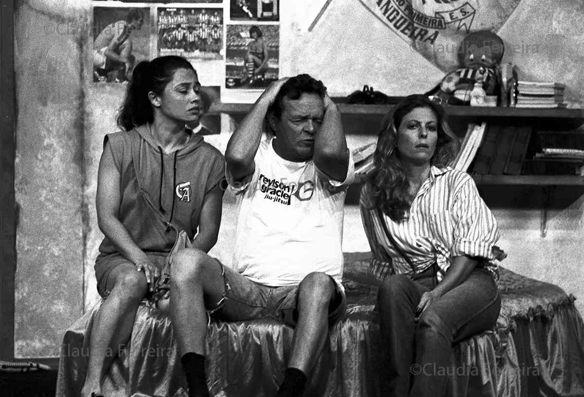 UM EDIFÍCIO CHAMADO 200