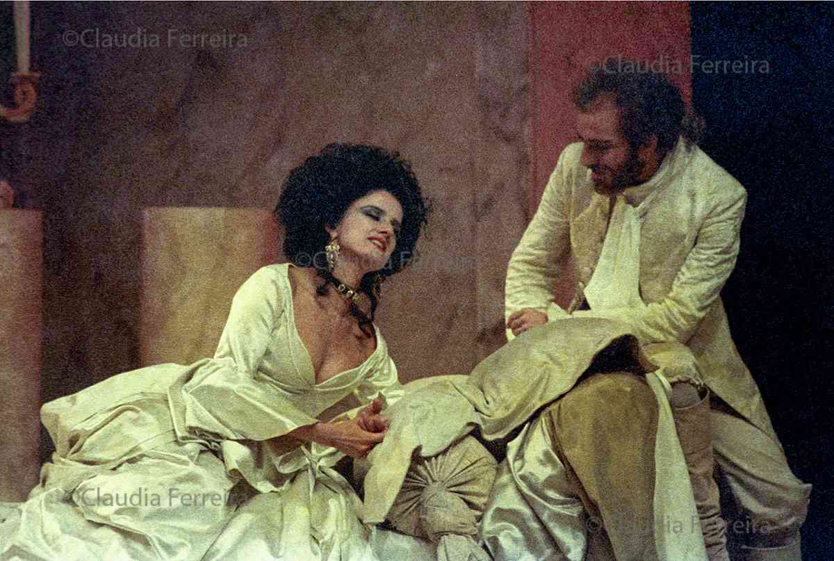 LIGAÇÕES PERIGOSAS