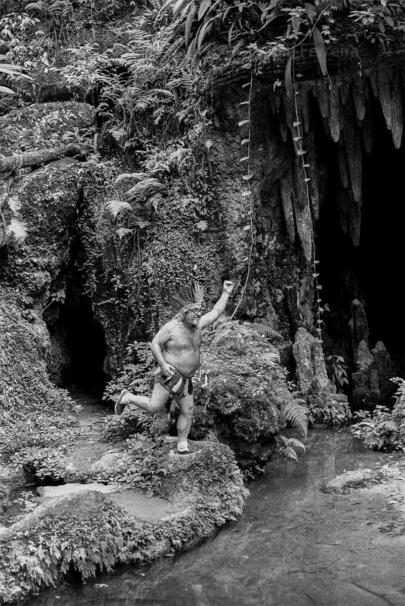 BRASILEIRAS E BRASILEIROS